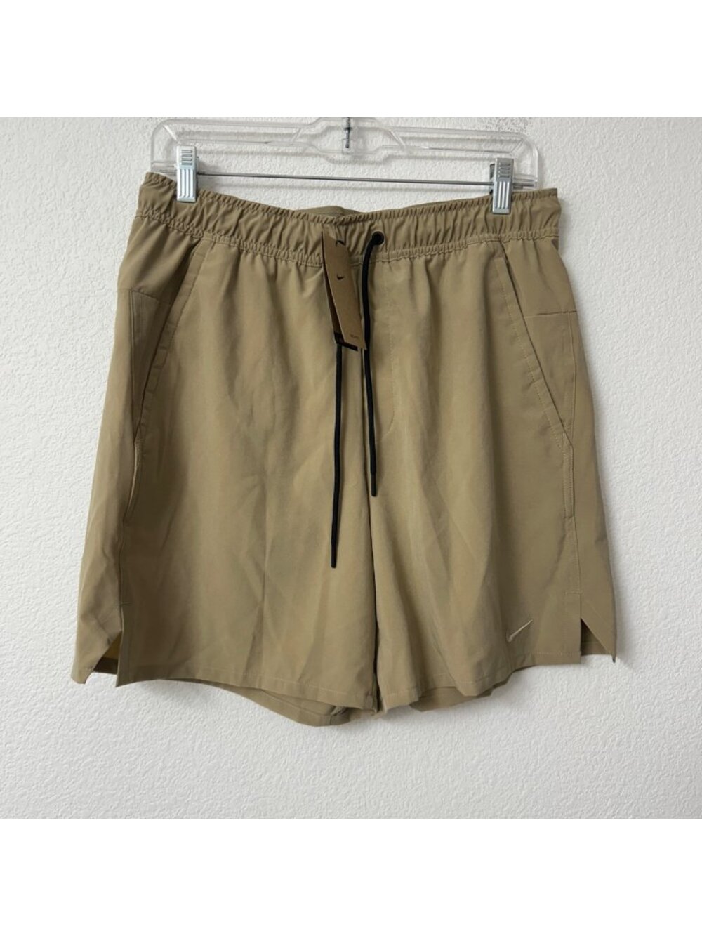 Nike Unlimited 7" Unlined Versatile Shorts DV9340-247 Size M Beige